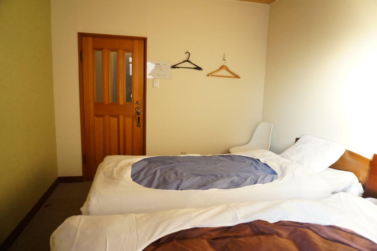 Guesthouse Arigato Hiroshima Exterior photo